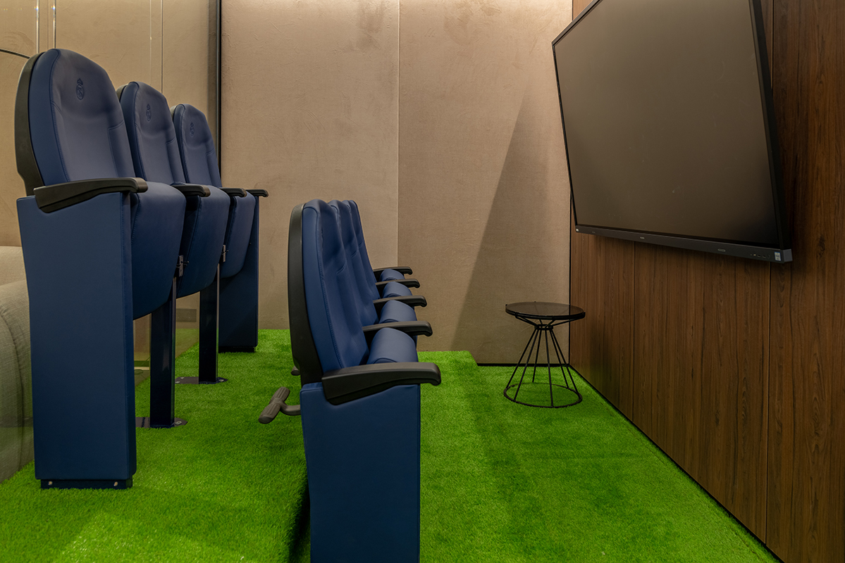 PREMIO A LA EXCELENCIA PROFESIONAL